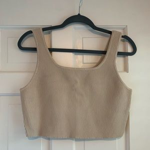 House of Harlow, size large, ribbed crop top